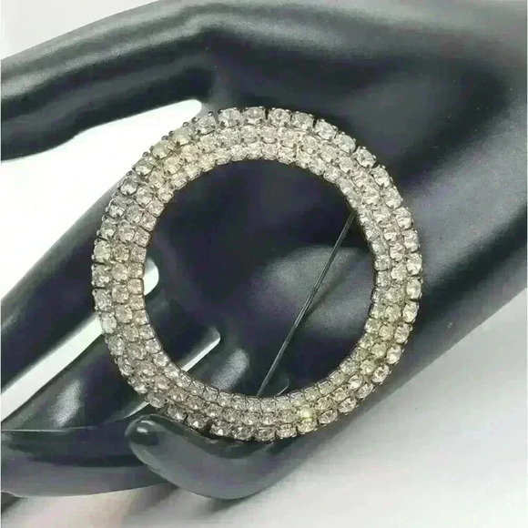 Vintage Brooch BIG Circle 3 Rows Clear Rhinestone Welded Back rhodium plated - Picture 1 of 7